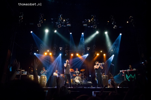 The Cat Empire op Down The Rabbit Hole 2015 - Zaterdag foto