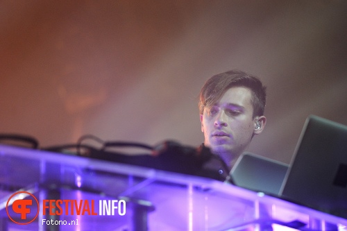 Flume (AUS) op PITCH 2015 - Vrijdag foto