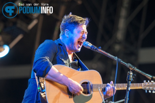 Mumford & Sons op Mumford and Sons - 04/05 - Goffertpark foto