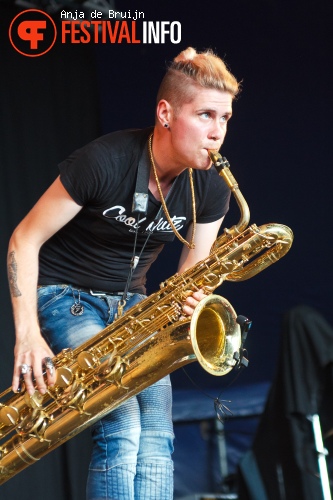 Too Many Zooz op Metropolis Festival 2015 foto