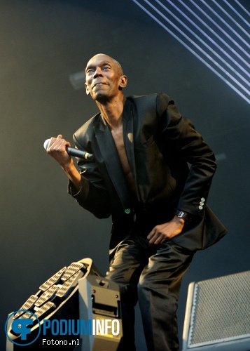 Faithless op Faithless - 05/07 - Strijp-S foto