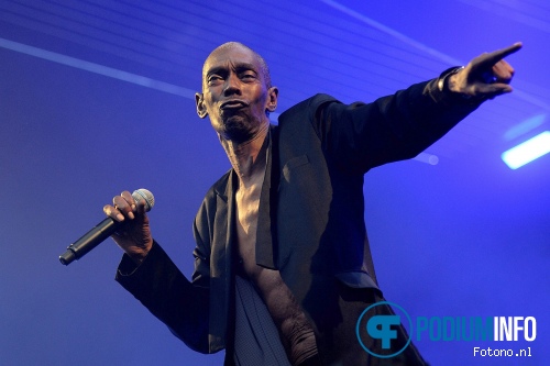 Faithless op Faithless - 05/07 - Strijp-S foto