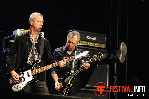 Thunder op Bospop 2015 - Zondag foto