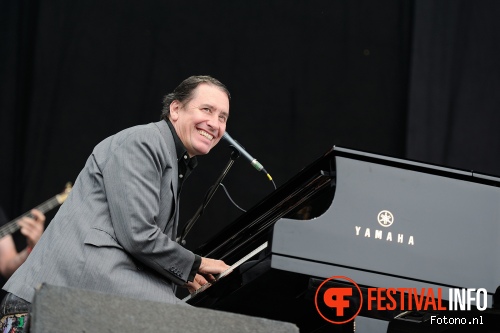 Jools Holland & His R&B Orchestra op Bospop 2015 - Zondag foto