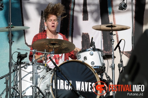 Circa Waves op Welcome To The Village 2015 - vrijdag foto