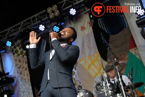 Myles Sanko op Welcome To The Village 2015 - zondag foto