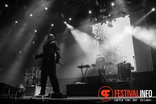 Front 242 op Amphi Festival 2015 - Zaterdag foto