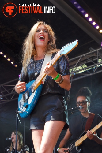 Sue the Night op Waterpop 2015 foto