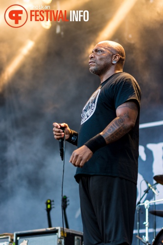 Sepultura op Into The Grave 2015 foto