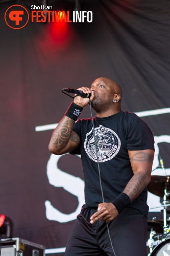 Sepultura op Into The Grave 2015 foto