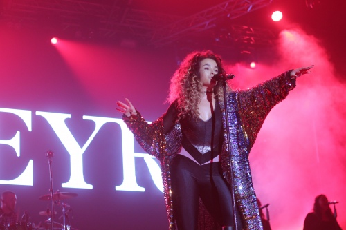 Ella Eyre op Sziget 2015 - Donderdag foto