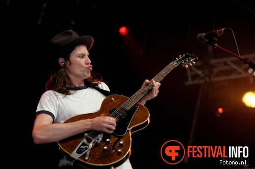 James Bay op Lowlands 2015 - vrijdag foto