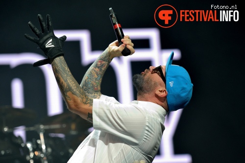 Limp Bizkit op Lowlands 2015 - vrijdag foto