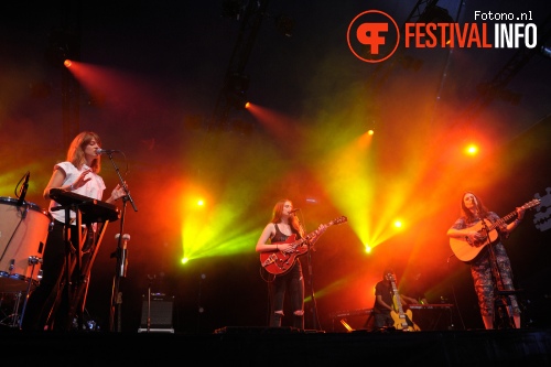 The Staves op Lowlands 2015 - vrijdag foto