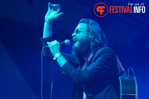 Father John Misty op Lowlands 2015 - zaterdag foto