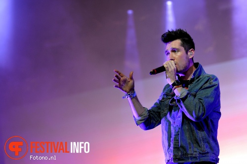 Bastille op Lowlands 2015 - zaterdag foto