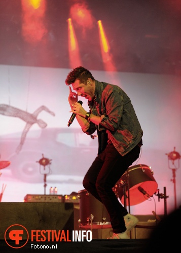 Bastille op Lowlands 2015 - zaterdag foto