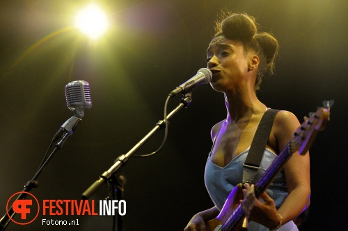 Lianne La Havas op Lowlands 2015 - zaterdag foto