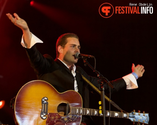 Douwe Bob op Appelpop 2015 - Zaterdag foto