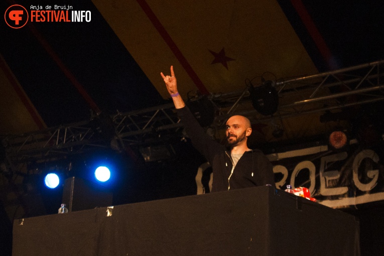 Igorrr op Baroeg Open Air 2015 foto