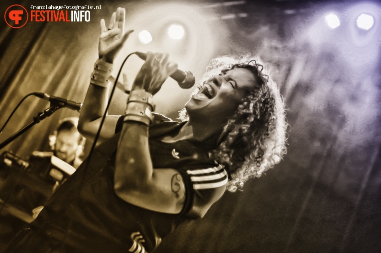 Neneh Cherry & Rocketnumbernine op Incubate 2015 Zondag foto