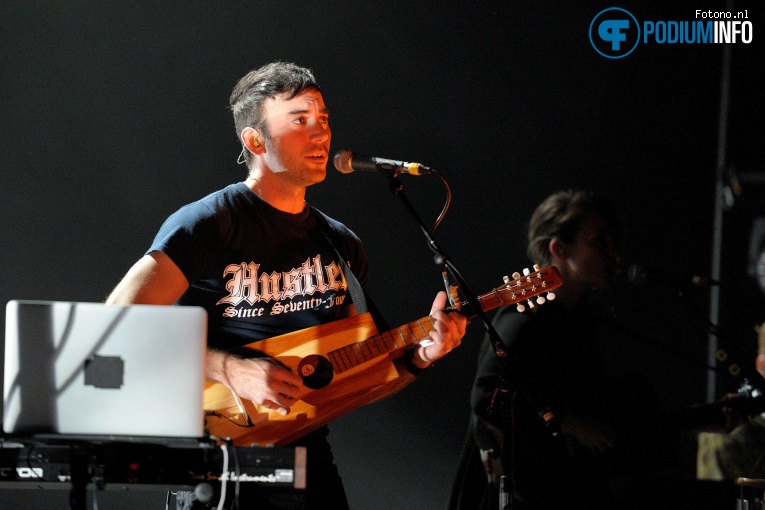 Sufjan Stevens op Sufjan Stevens 23/09 Koninklijk Theater Carré foto