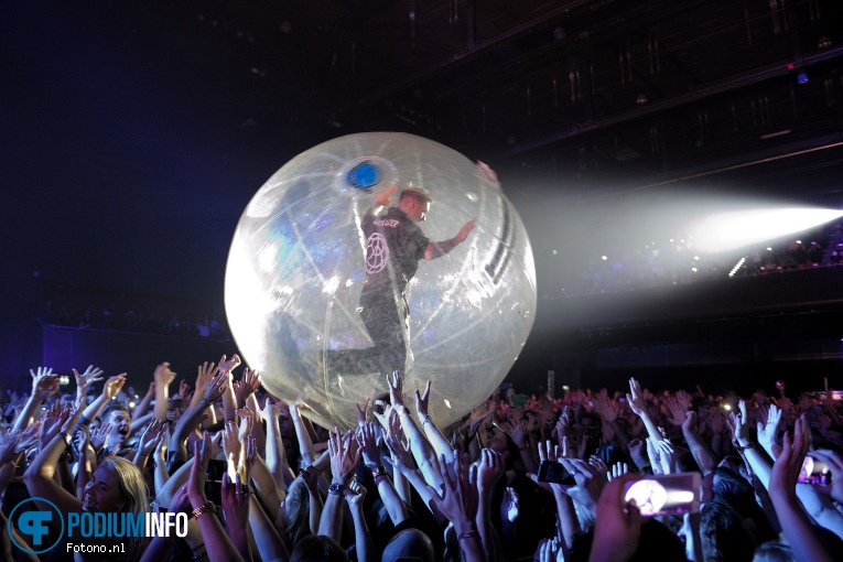 Major Lazer op Major Lazer 03/10 Heineken Music Hall foto