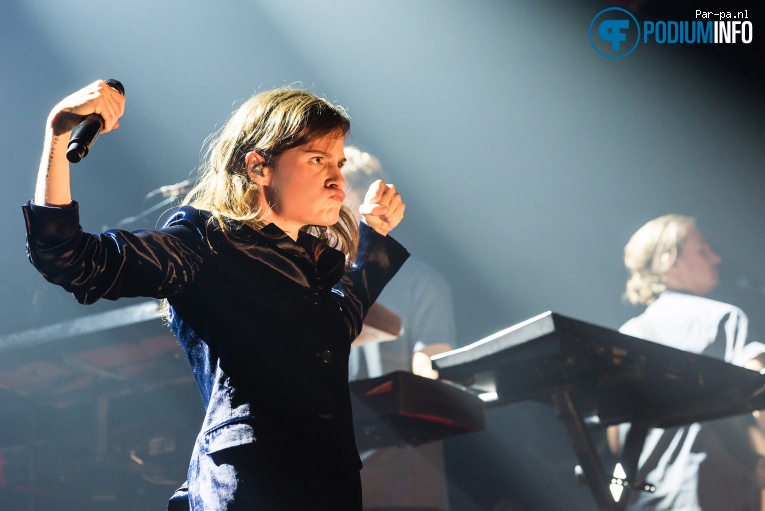 Foto Christine And The Queens op Christine and the Queens - 05/10 - Melkweg