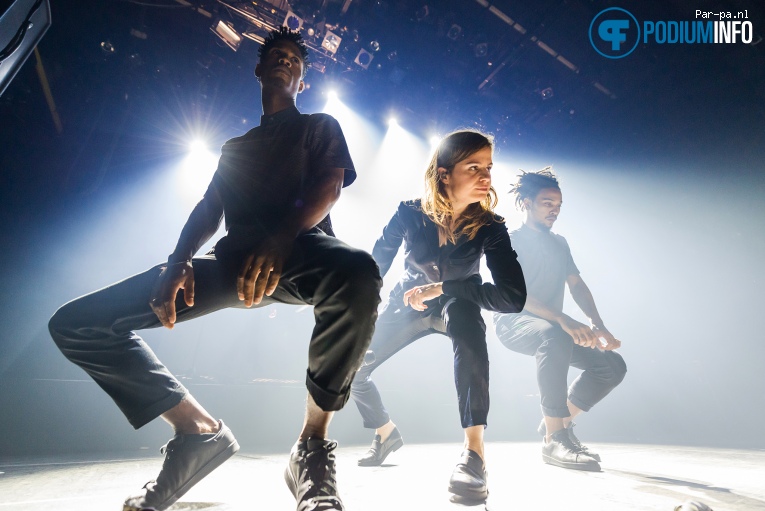 Christine And The Queens op Christine and the Queens - 05/10 - Melkweg foto