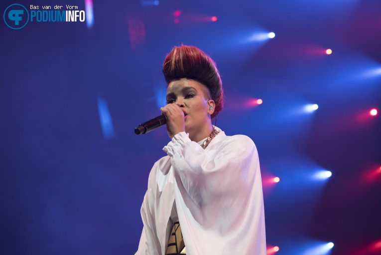 Eva Simons op 538LIVE XXL 2015 foto