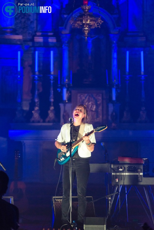 Sue the Night op Novastar/ Sue The Night/ Bertolf - 16/10 - Groenmarktkerk foto