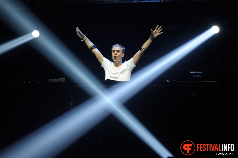 Armin van Buuren op Amsterdam Music Festival 2015 - Vrijdag foto