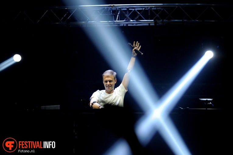 Armin van Buuren op Amsterdam Music Festival 2015 - Vrijdag foto
