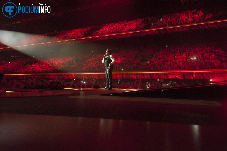 Marco Borsato op Symphonica in Rosso met Marco Borsato - 23/10 - Ziggo Dome foto