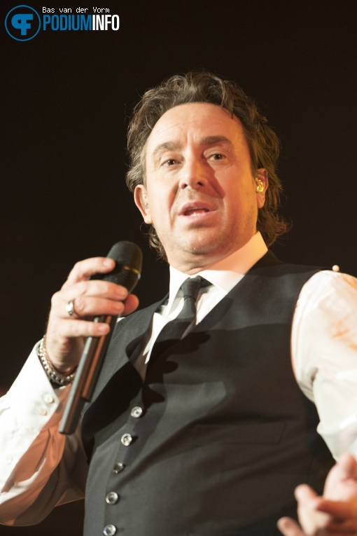 Marco Borsato op Symphonica in Rosso met Marco Borsato - 23/10 - Ziggo Dome foto