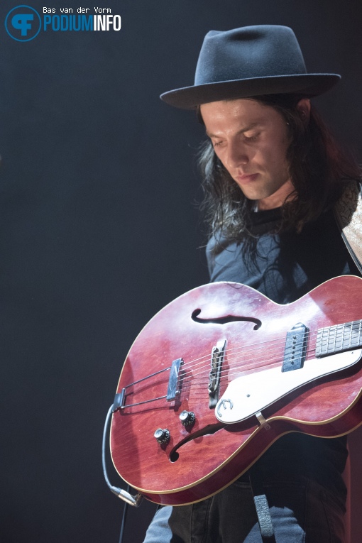 James Bay op James Bay - 23/10 - Heineken Music Hall foto