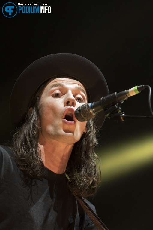 James Bay op James Bay - 23/10 - Heineken Music Hall foto