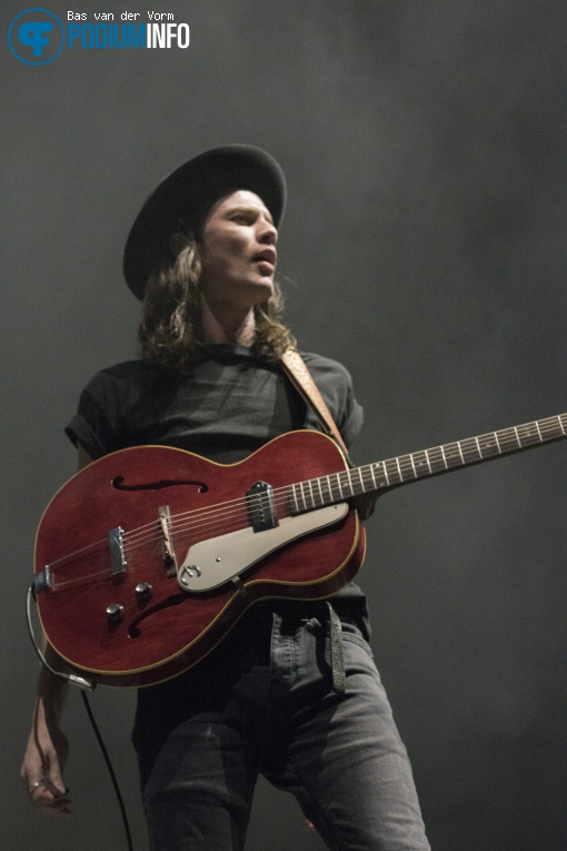 James Bay op James Bay - 23/10 - Heineken Music Hall foto