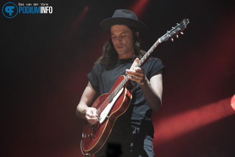 James Bay op James Bay - 23/10 - Heineken Music Hall foto