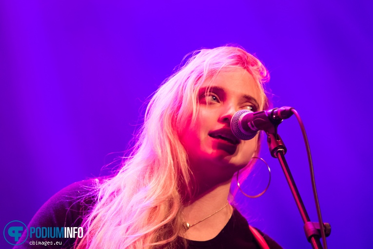 Curtis Harding - 29/10 - TivoliVredenburg foto