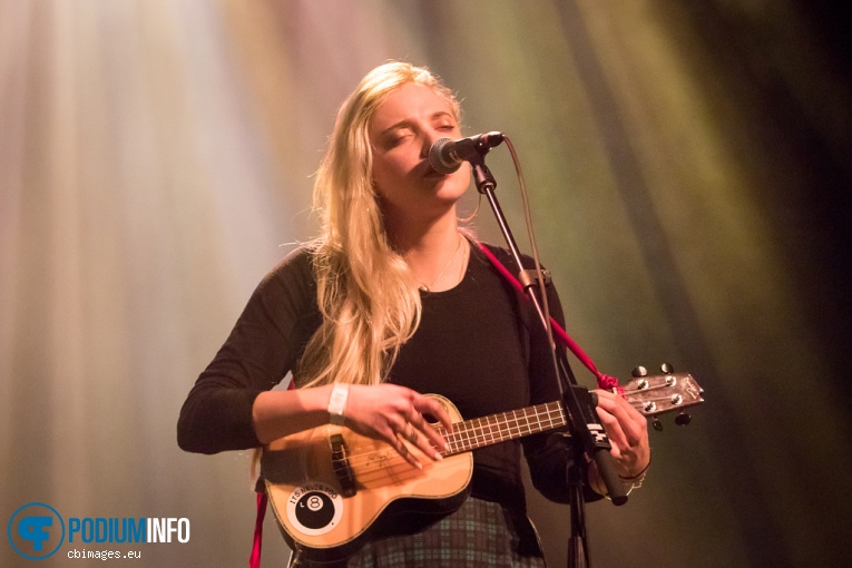 Curtis Harding - 29/10 - TivoliVredenburg foto