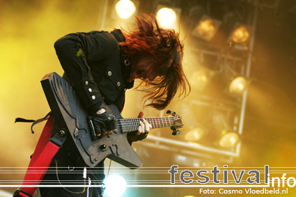 Thirty Seconds to Mars op Pinkpop 2007 foto