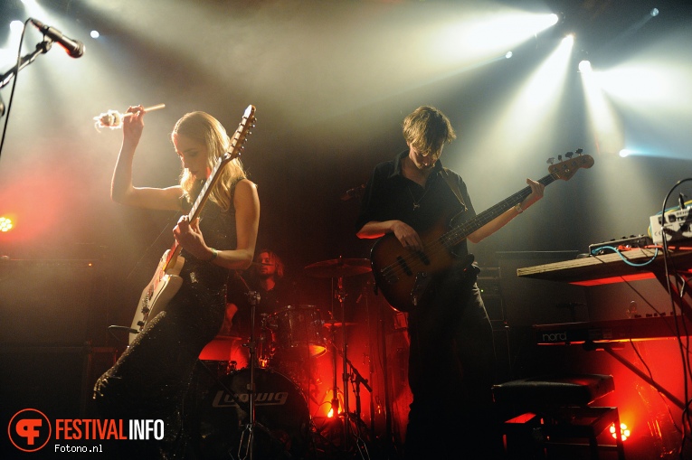 Pumarosa op London Calling 2015 #2 - zaterdag foto