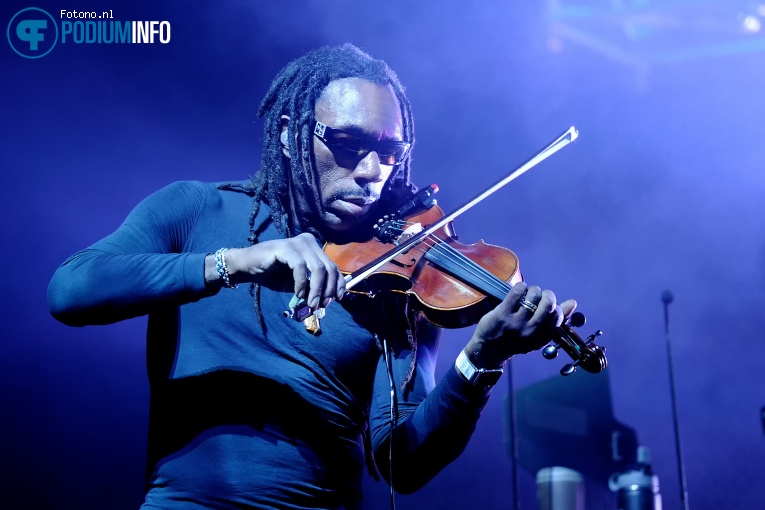 Dave Matthews Band op Dave Matthews Band - 2/11 - HMH foto