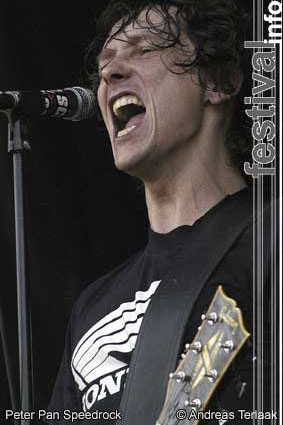 Peter Pan Speedrock op Beeckestein Pop 2003 foto