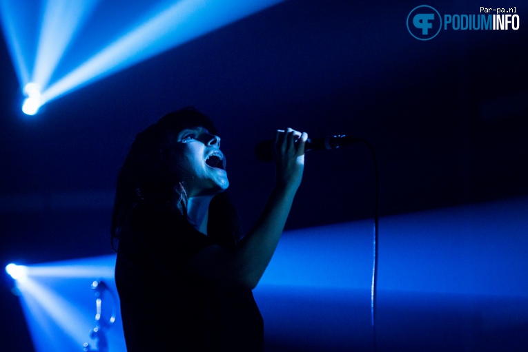 Chvrches op CHVRCHES - 13/11 - Melkweg foto