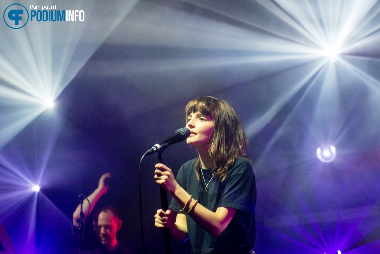 Chvrches op CHVRCHES - 13/11 - Melkweg foto