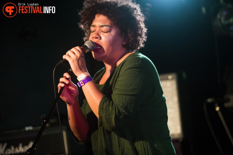 Weaves op Iceland Airwaves 2015 foto