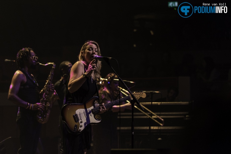 Tedeschi Trucks Band op Tedeschi Trucks Band - 17/11 - TivoliVredenburg foto