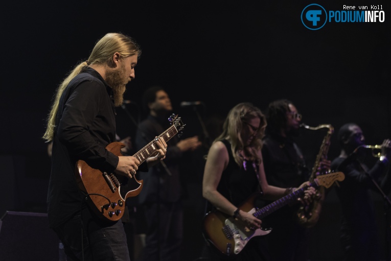 Tedeschi Trucks Band op Tedeschi Trucks Band - 17/11 - TivoliVredenburg foto